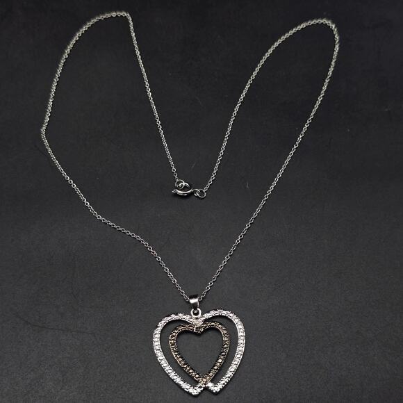 Black Silver Tone Diamond Chip Heart Necklace Pendant - Picture 10 of 10